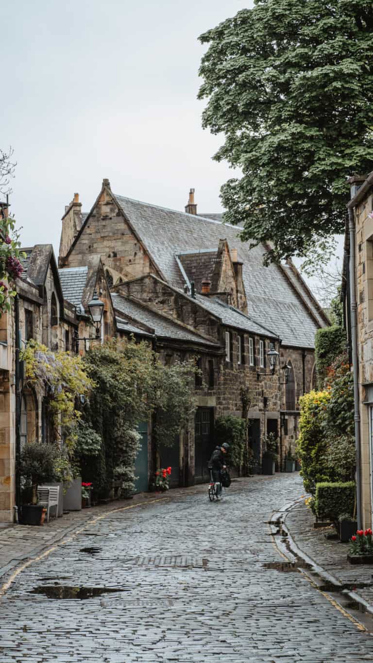 A Weekend in Edinburgh: Where to Eat, Stay & Explore