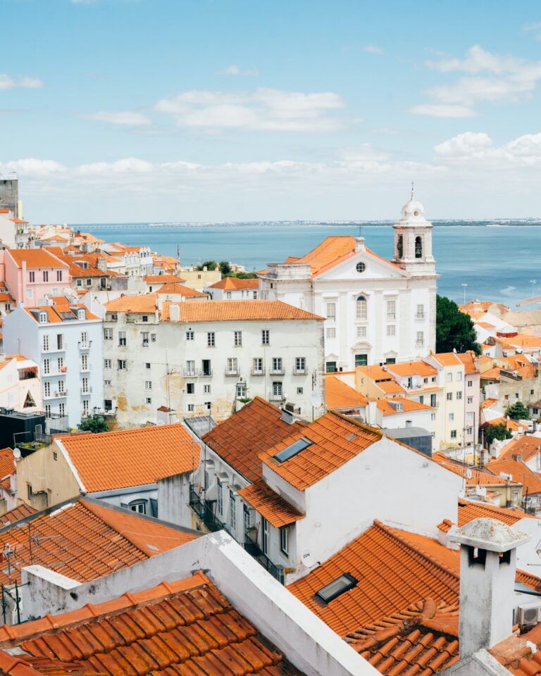 Is There Uber in Lisbon? How to Get Around in 2024